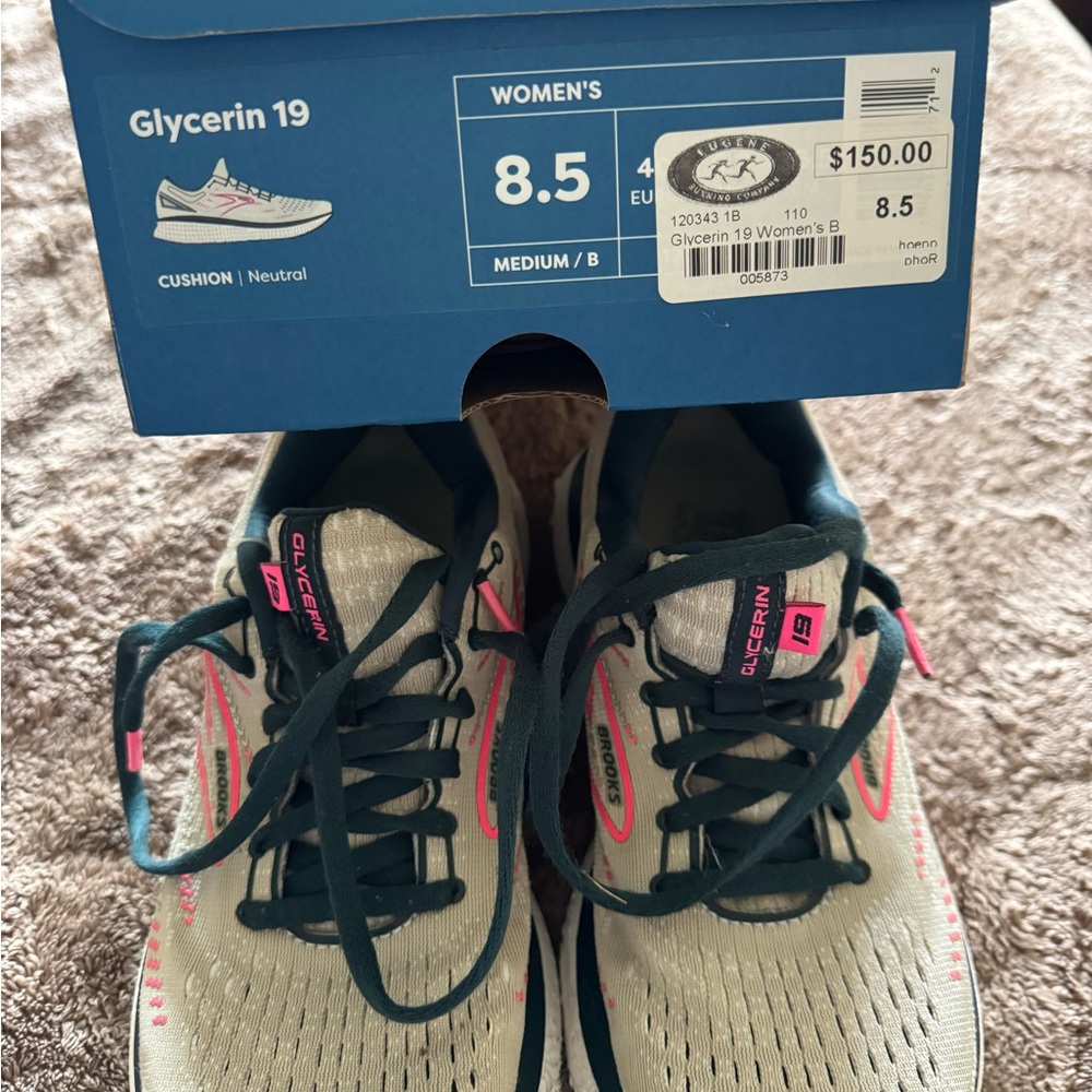 Brooks Glycerin 19 Women's Shoes - Gray and Pink